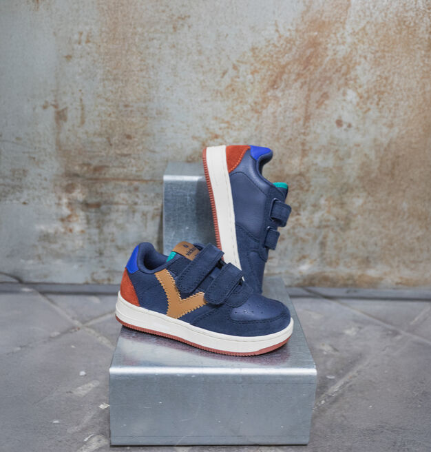Ténis Casuais Azul com Velcro