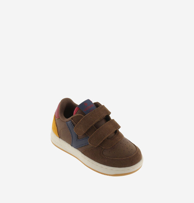 Ténis Casuais com Velcro