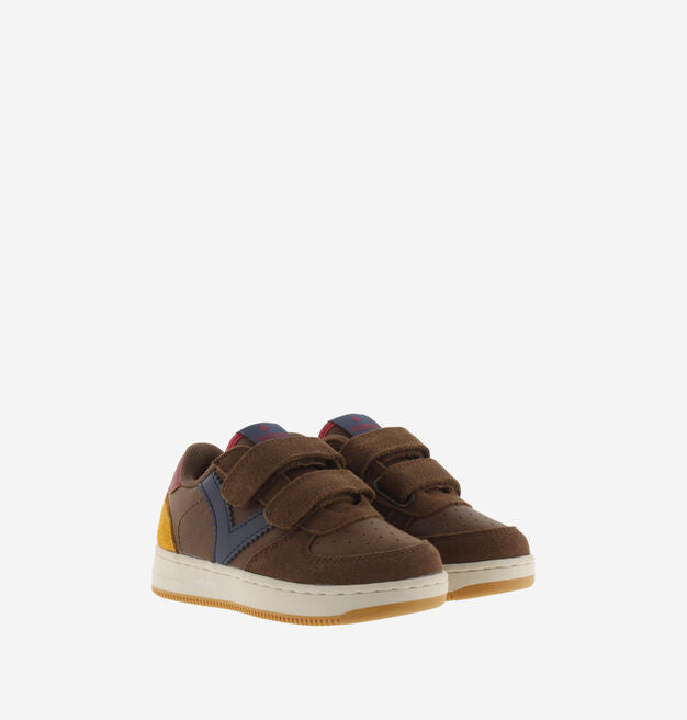 Ténis Casuais com Velcro