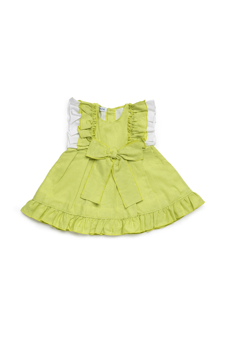Vestido Cintado com Dois Folhos nos Ombros
