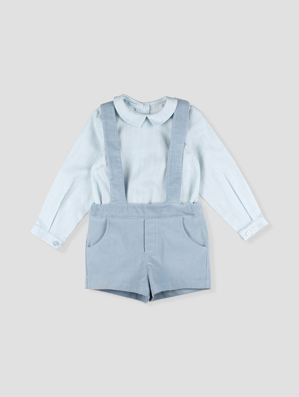 Conjunto de Camisa e Calções com Peitilho
