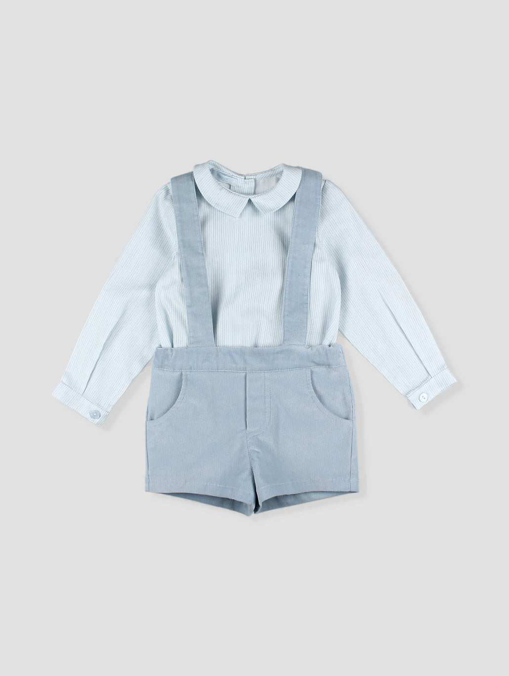 Conjunto de Camisa e Calções com Peitilho