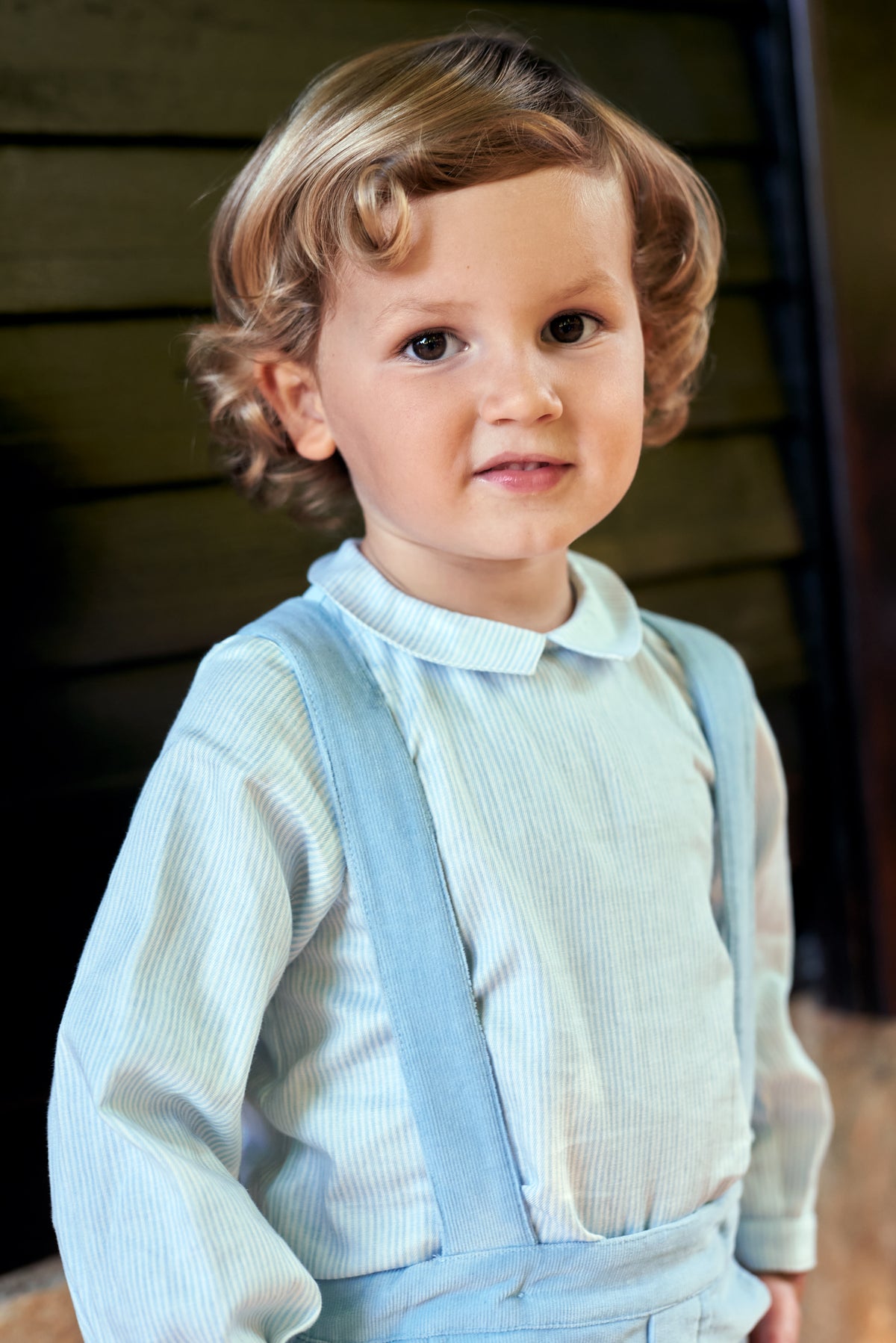 Conjunto de Camisa e Calções com Peitilho