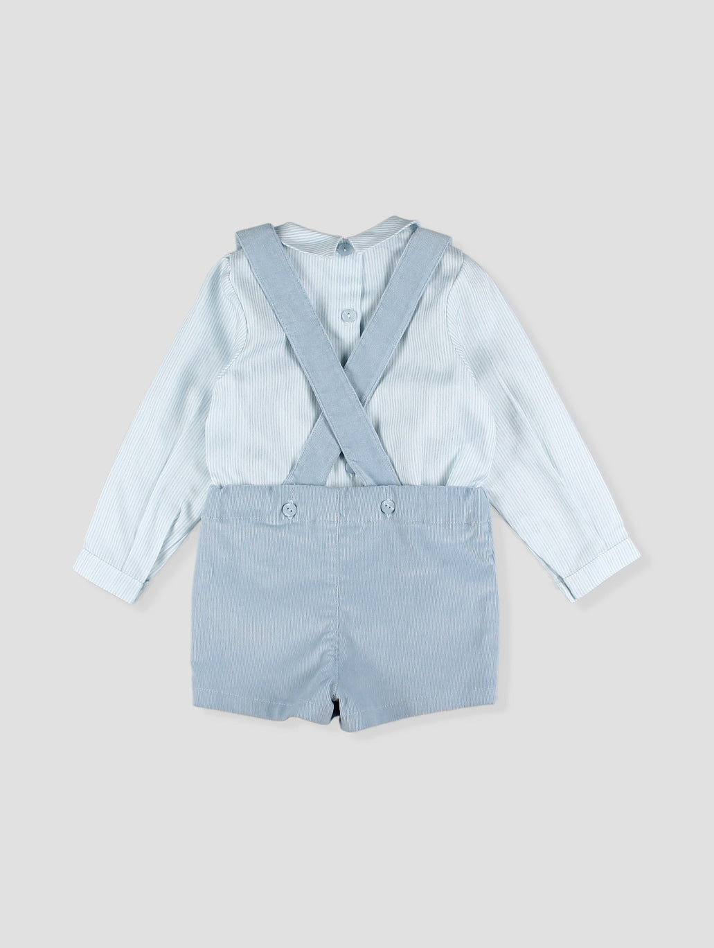 Conjunto de Camisa e Calções com Peitilho