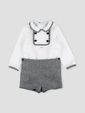 Conjunto de Camisa e Calções com Peitilho
