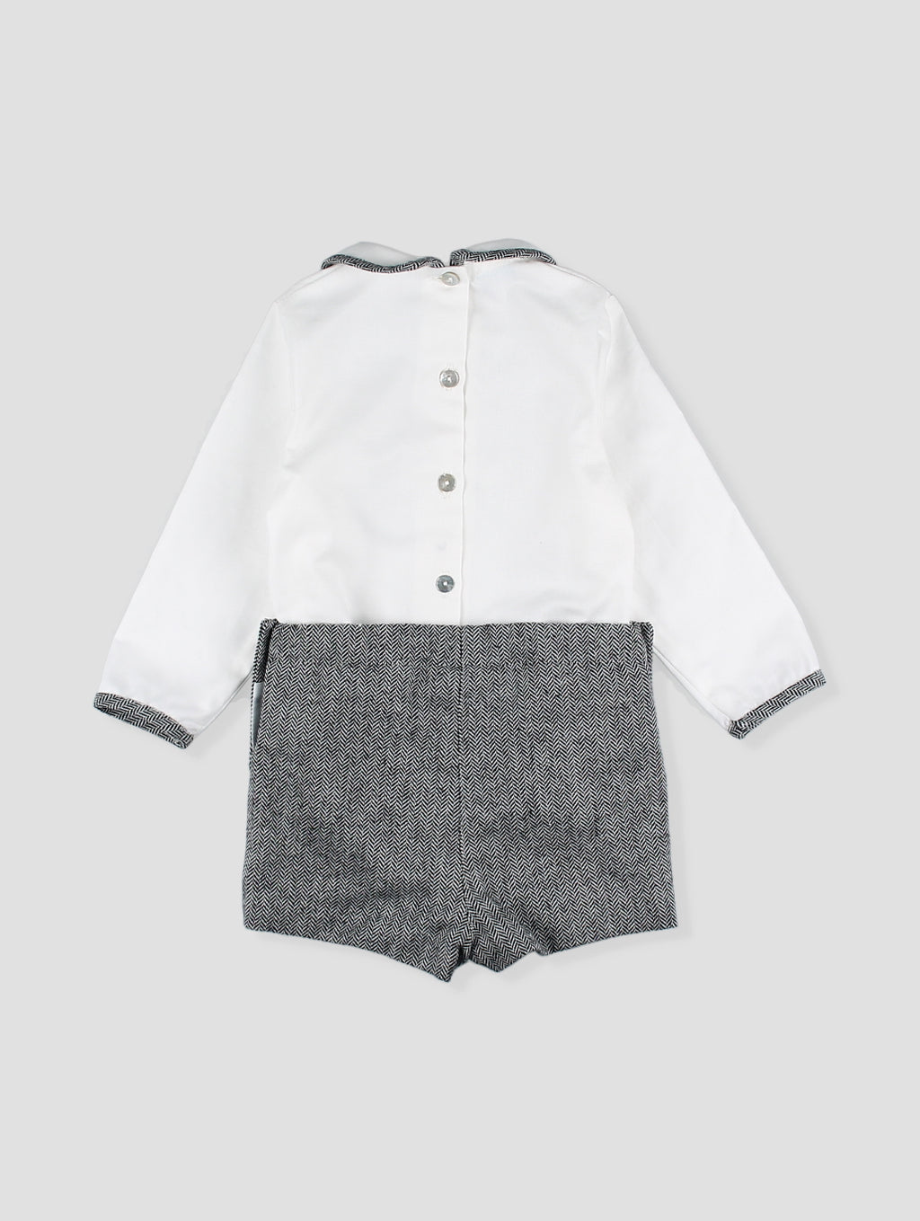 Conjunto de Camisa e Calções com Peitilho
