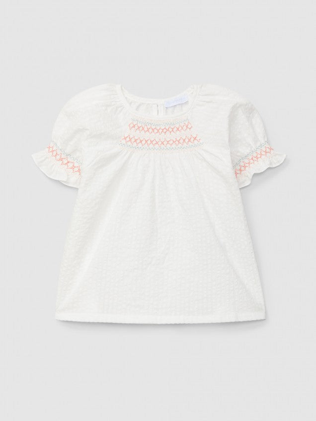 Blusa seersucker com detalhe de smocks